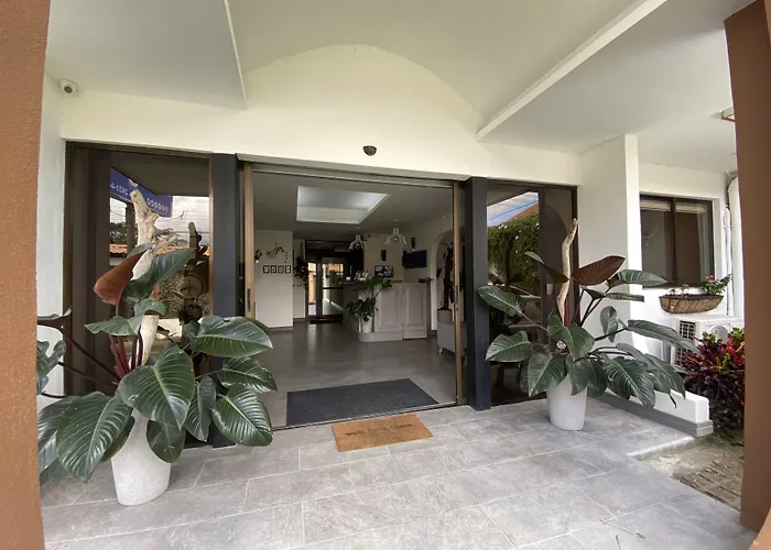 Berlor Airport Inn Santiago Este